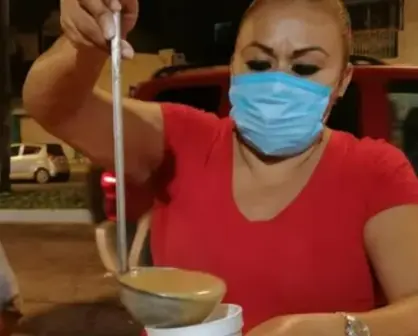 Con sus "sapitos", doña Lupita tiene 45 años endulzando a la gente del sur de Culiacán