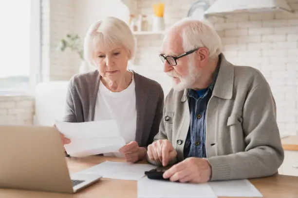 Estos son los pasos que debes seguir para comenzar con tu tramite de pensión IMSS. Foto: iStock.  