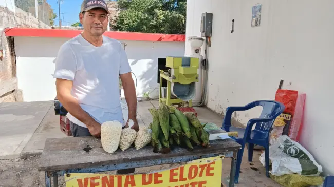 Jesús Alberto Nava, quien por años manejó su propia tortillería, hoy tiene un molino industrial de nixtamal en la colonia Díaz Ordaz, por la Hilario Medina.