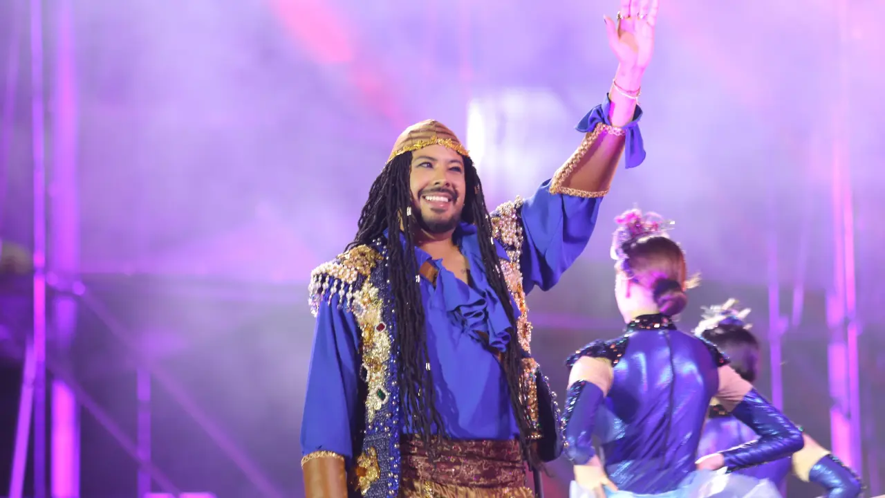 Rey de la Alegría en el Carnaval de Mazatlán 2025