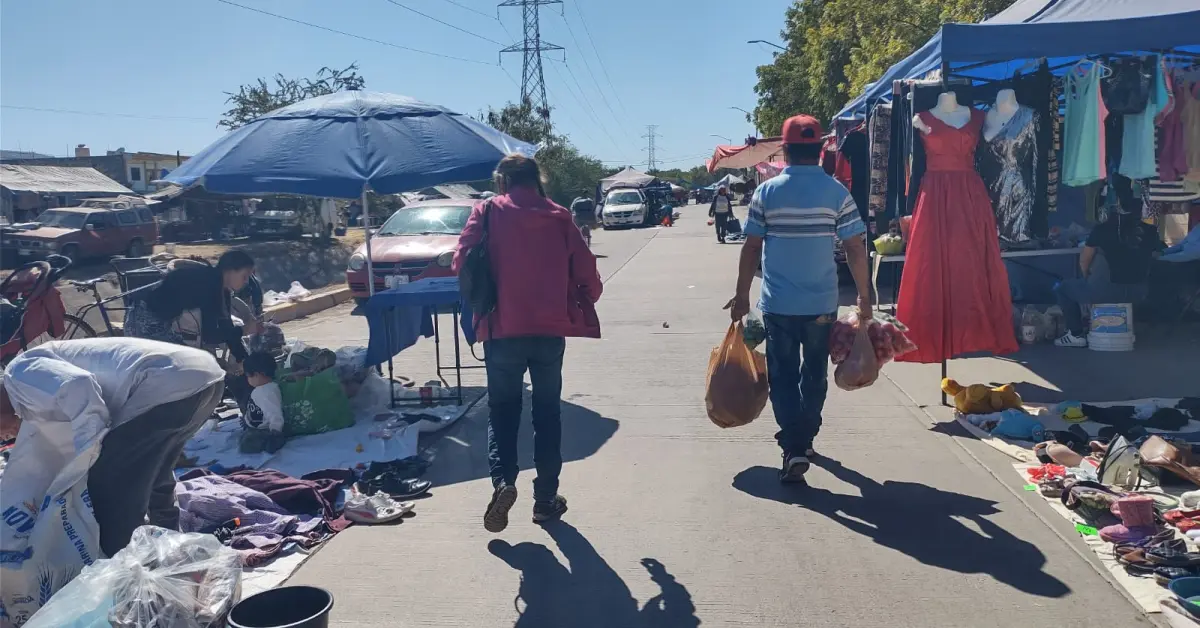 Desde frutas frescas hasta electrónicos, el tianguis Laureles Pinos es el destino ideal para quienes buscan ahorrar en Culiacán