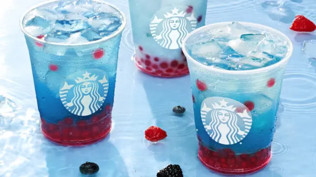 Starbucks promete una explosión de sabores y frescura con esta bebida. Foto: Starbucks México