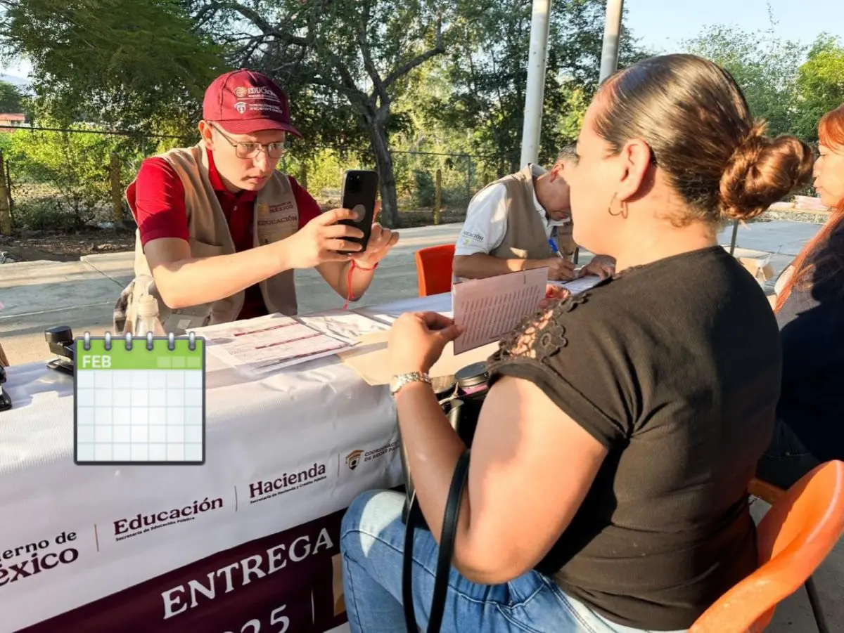 La Beca Benito Juárez para preparatoria está por iniciar con la entrega de tarjetas. Foto: Cortesía