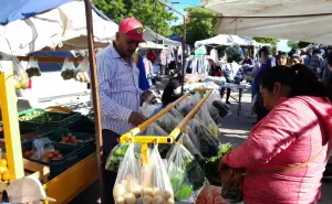 Antonio Rodríguez, con venta de verduras a bajo precio alimenta a Villa Juárez