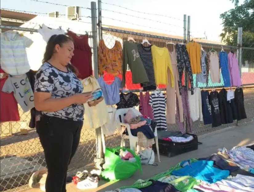 Muchos productos a precios muy accesibles se pueden encontrar en el tianguis del Kinder.