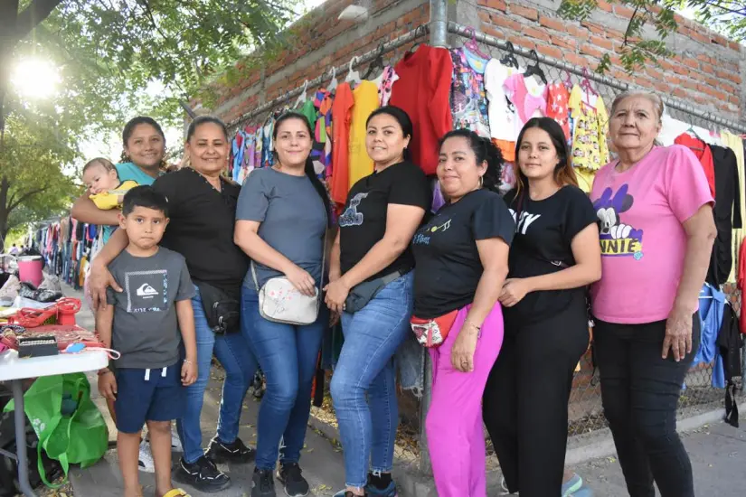 La mayoría de las vendedoras son mujeres de Alturas del Sur, pero hay un espacio para cualquier persona sin importar la colonia de donde proceda.