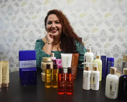 En Culiacán, Daniela pasó de cargar una maleta de cosméticos a cumplir su sueño de negocios