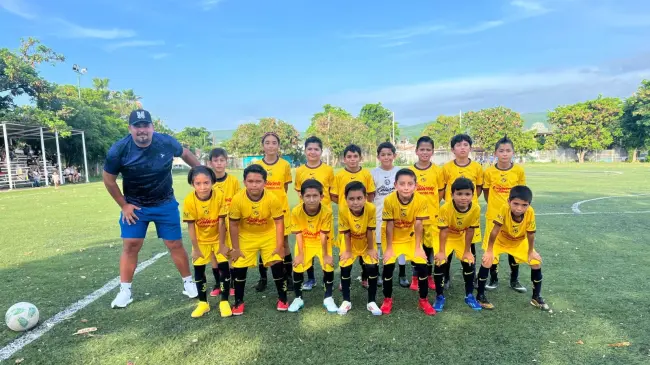 El equipo del Nido Águila está en camino a España para hacer su mejor esfuerzo.