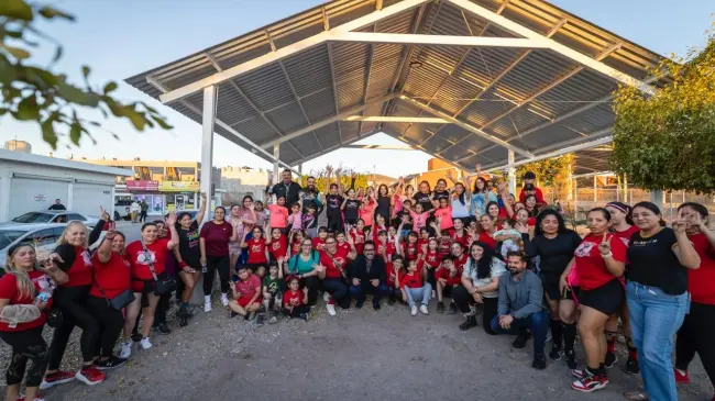 Los vecinos de Alturas del Sur recibirán un nuevo beneficio para la comunidad con la instalación de una nueva techumbre en el Parque de la Palapa.