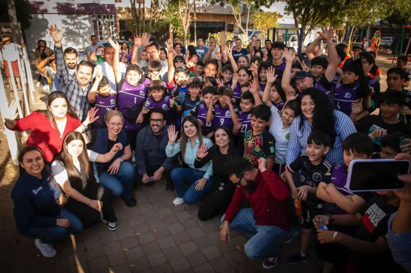 Residentes, Padres de familia e Integrantes del equipo Jaguares FC