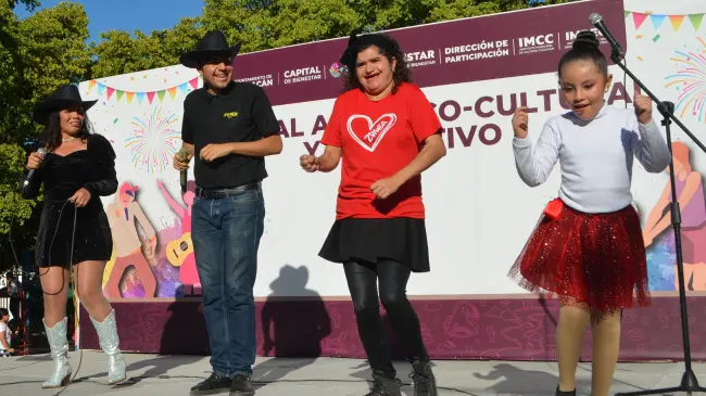 La colonia Amistad celebró su 41 aniversario con una fiesta llena de música, alegría y tradición, uniendo a vecinos y autoridades en un evento memorable de actuaciones y actividades. Foto: Juan Madrigal