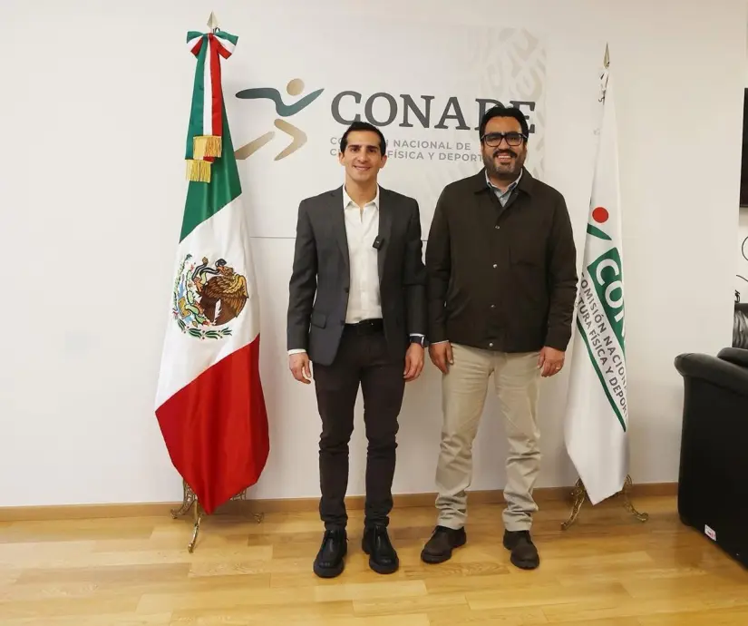 Director de la Conade Rommel Pacheco y el Alcalde de Culiacán, reunidos por el deporte. Foto: Cortesía