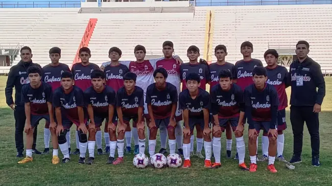 El selectivo de futbol Culiacán Sub-15 es comandado por el entrenador profesional Diego Armando Rodríguez, del Club Lombardo. Cortesía.