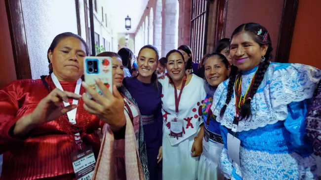 Por una vida sin violencia: Sheinbaum lidera el 8M con 10 acciones concretas para empoderar a las mexicanas y promover la justicia social..