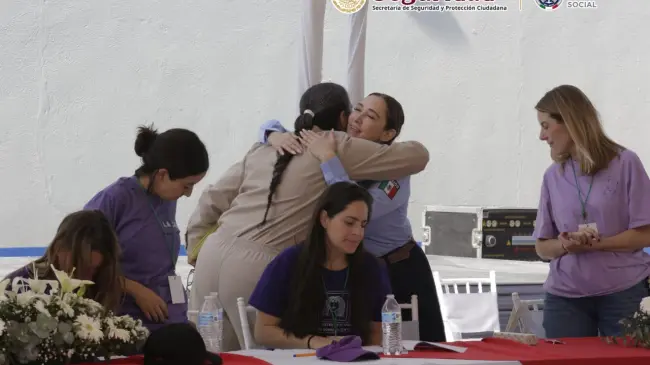 De la cárcel a la reinserción internas del CEFERESO 16 celebran el 8M con música y arte.