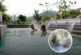 Un paraíso sin igual: Conoce este manantial de aguas termales en forma de pirámide