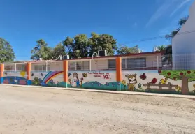 Pintan mural "La naturaleza es nuestra paz" en comunidad El Limón de Los Ramos, Culiacán