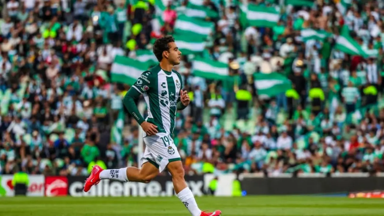 Ronaldo Rubio brilla en su debut con Santos en la Liga MX.