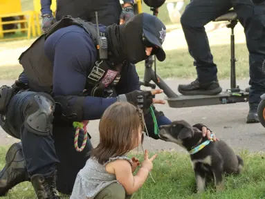 ‘Chase’, el cachorro adoptado por policías, se convierte en un testimonio de empatía y solidaridad en Culiacán