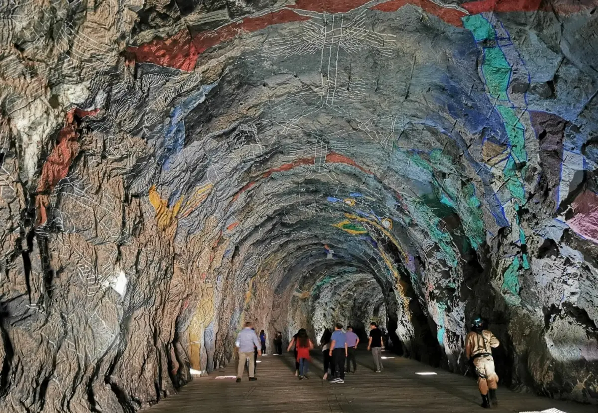 La obra monumental se encuentra en el interior de una cueva en la presa Huites. Foto: Cortesía