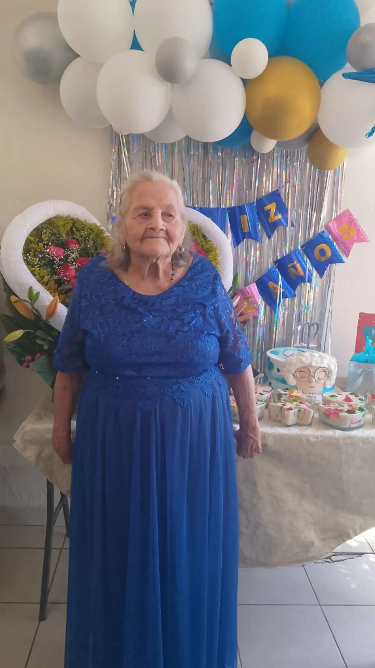 Que alguien la alcance, 102 años de buenas historias