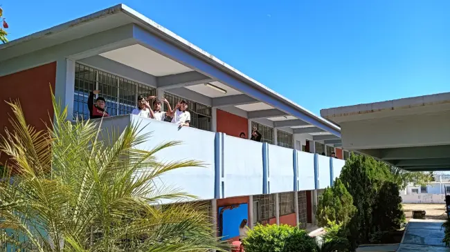 La Secundaria Técnica No.90 es un plantel emblemático para el sector Santa Fe y localidades como Mojolo y la Guásima.