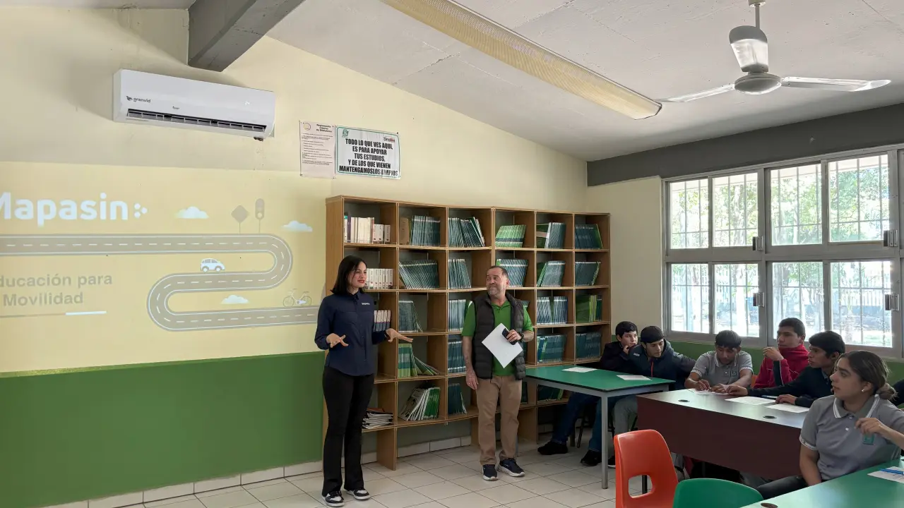 Los estudiantes de COBAES de San Pedro recibieron el taller de seguridad vial de Mapasin.