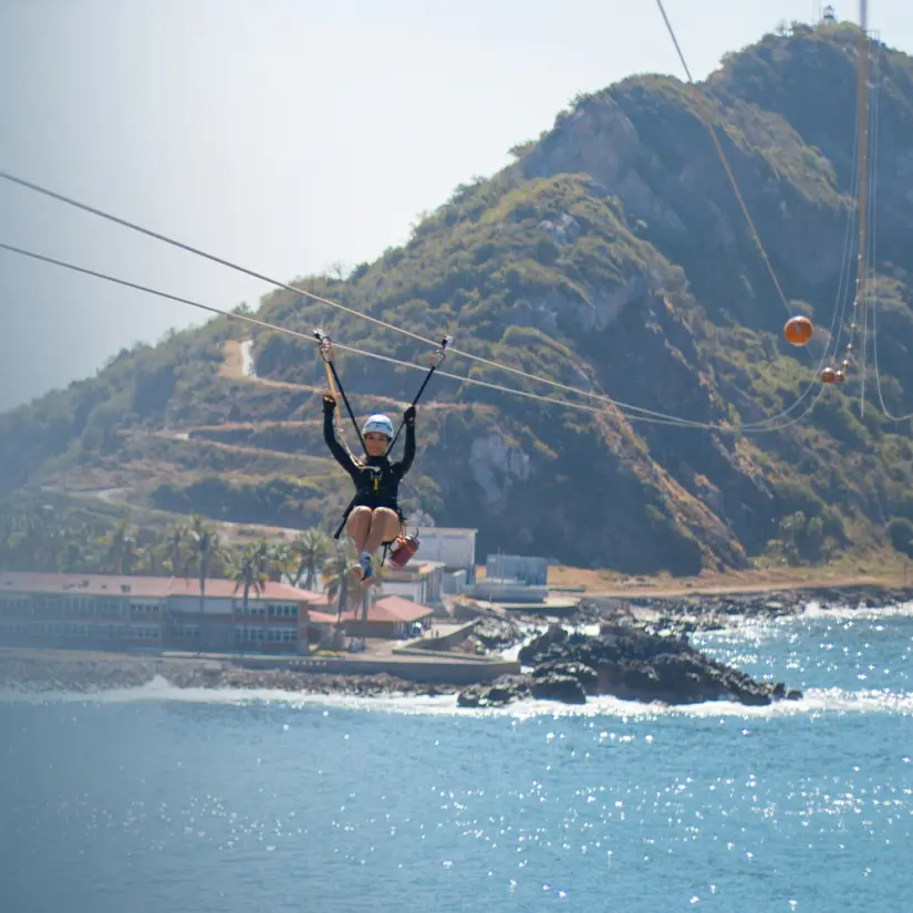 La Farolesa, nueva tirolesa de Mazatlán. Foto: cortesía