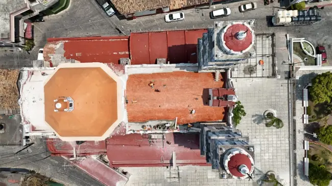 Gracias al esfuerzo de los ciudadanos de Buenavista de Cuéllar, la iglesia reabre sus puertas tras años de reconstrucción. Foto: Oswaldo Olivares