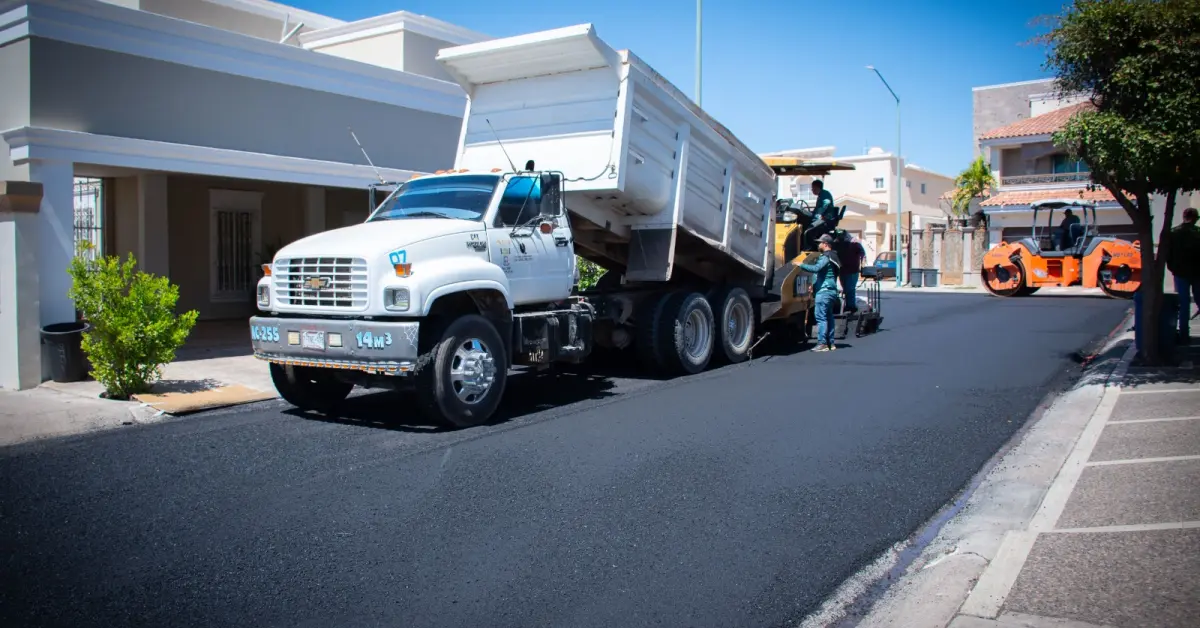 Culiacán mejora sus calles con intensas jornadas de bacheo y reencarpetado