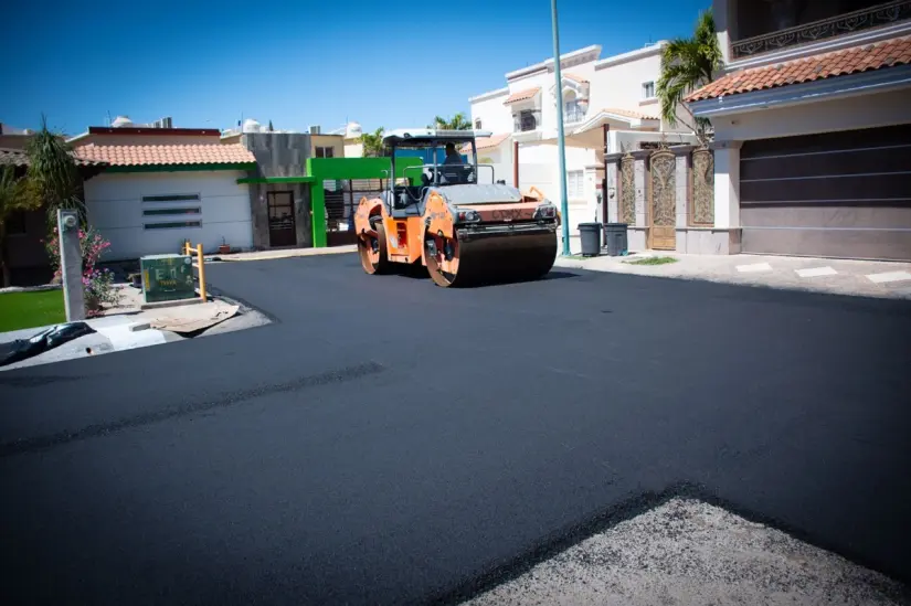 Reencarpetado y bacheo en Culiacán