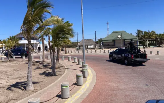 Refuerzan presencia de seguridad en Altata para Expo-ruta 4x4 y proteger a los turistas