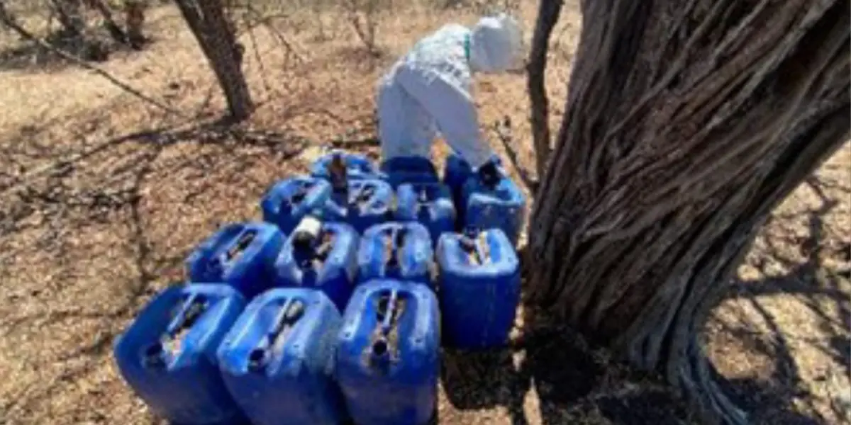 Aseguran y desmantelan siete laboratorios de drogas sintéticas en Culiacán y Cosalá.