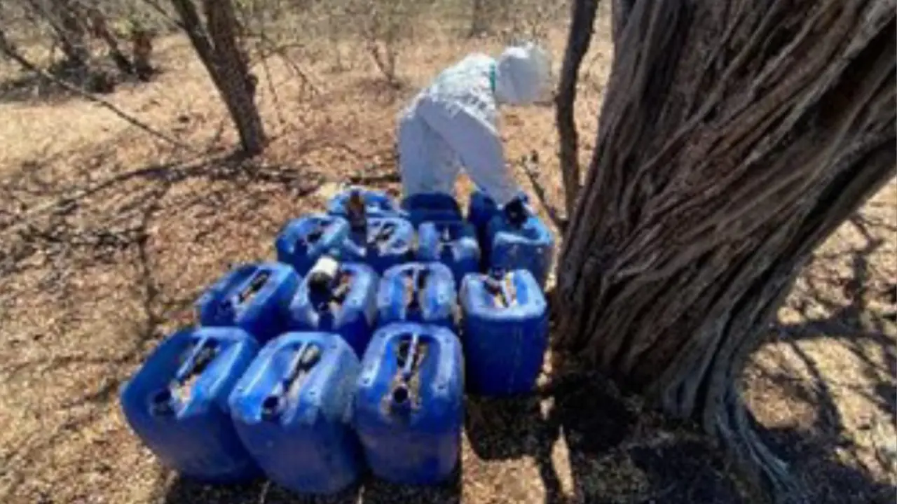 Aseguran y desmantelan siete laboratorios de drogas sintéticas en Culiacán y Cosalá.