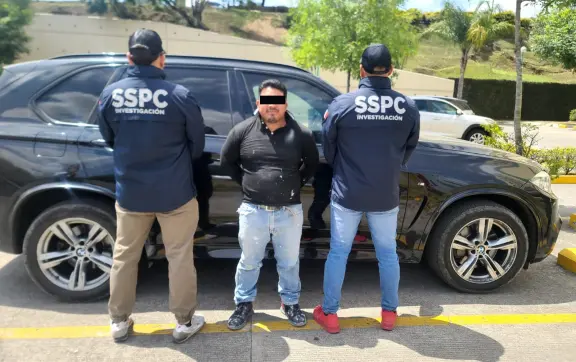 Detienen en Veracruz a uno de los más buscados por el FBI: Francisco Javier "N" arrestado por su vinculación con el terrorismo y narcotráfico