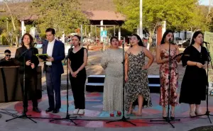 La magia de la ópera alegra el parque Jardines de Santa Fe