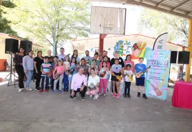¡Ukecuentos llega a Culiacán! Niños y niñas aprenden música y lectura con ukelele