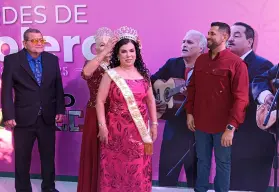 ´Tardes de Bolero´ celebra 25 años en Culiacán con música, tradición y nueva reina