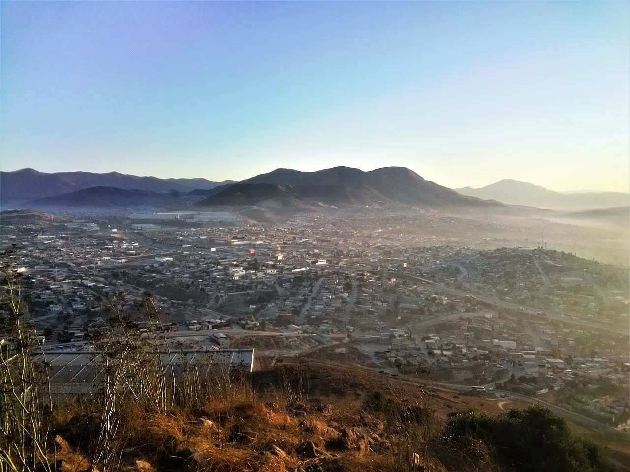 Baja California espera un día con ambiente caluroso.
