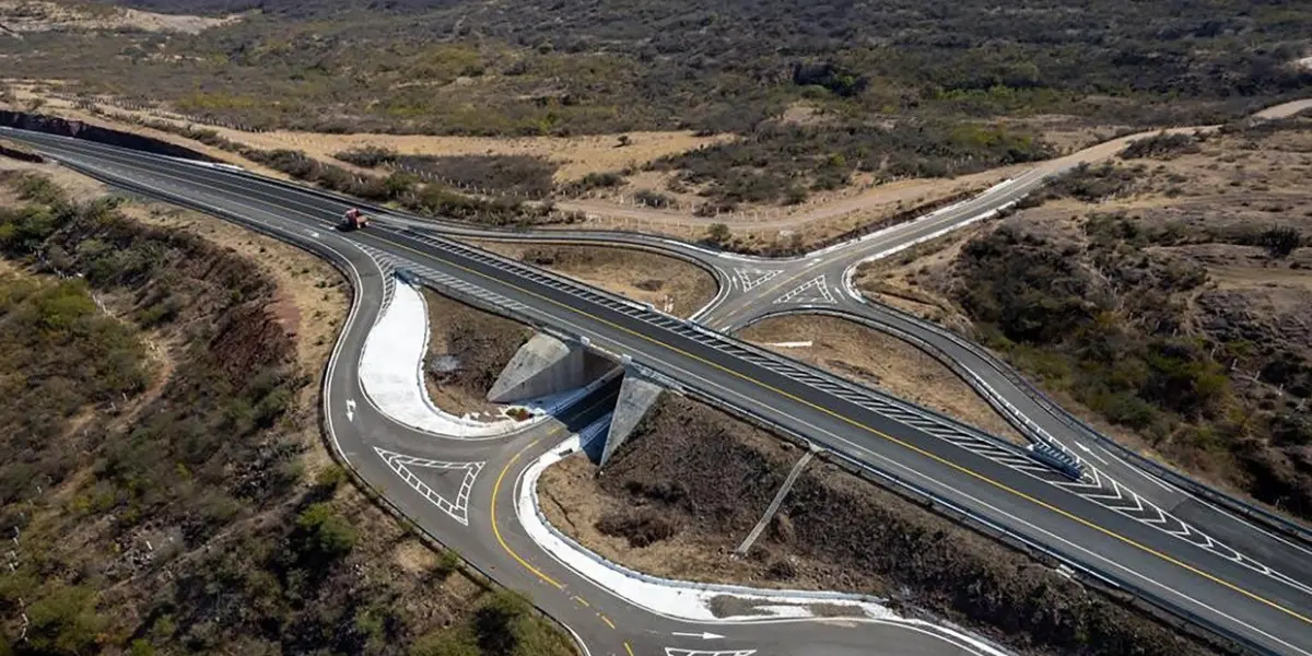 Disfruta de tu viaje llegando a tiempo utilizando la nueva carretera. Foto: Gob. de México