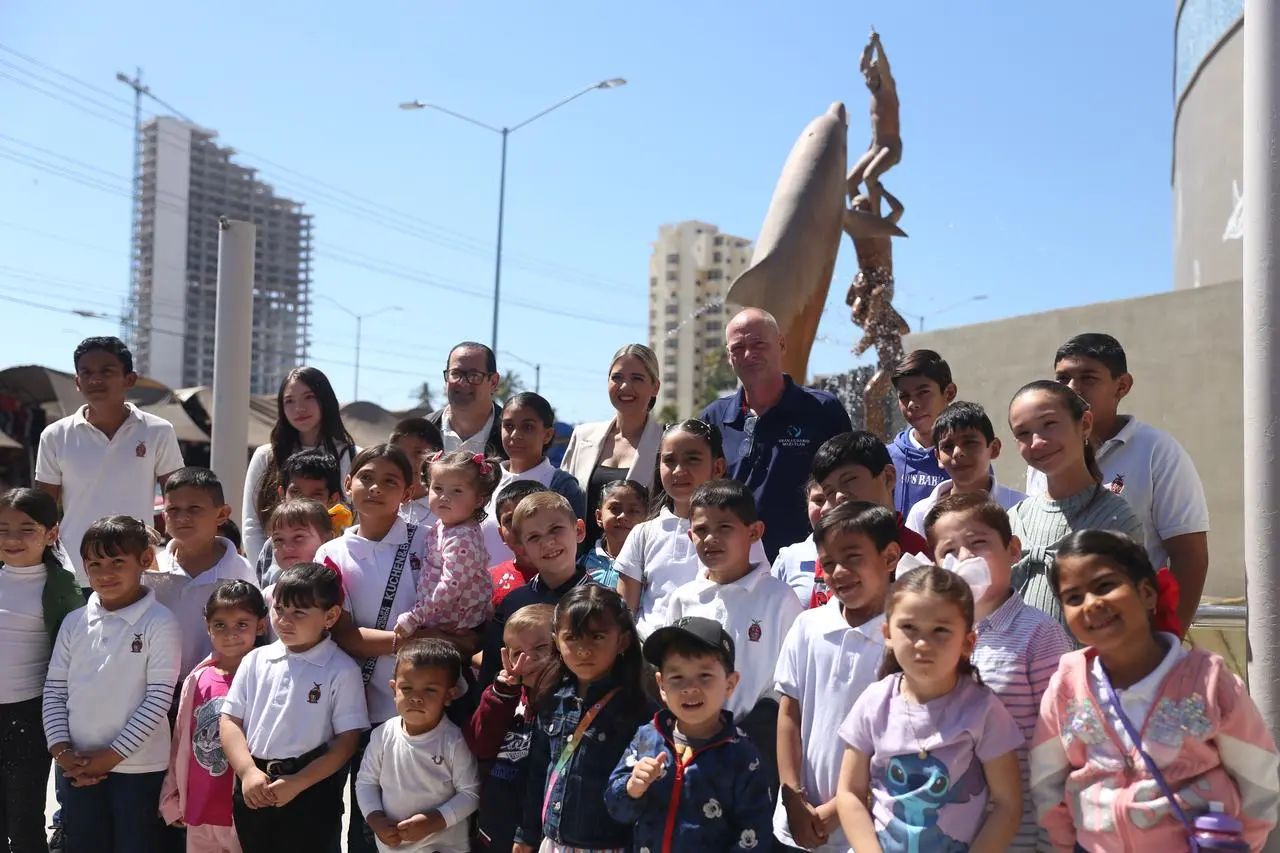 Alumnos de comunidades rurales alejadas visitan el Gran Acuario Mar de Cortés en Mazatlán. Foto: cortesía