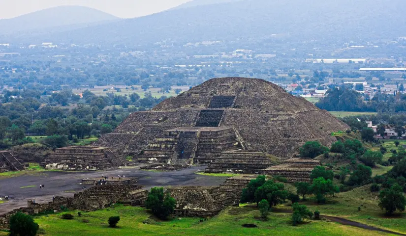 Pirámides de Teotihuacán, uno de los mejores lugares para conocer. Foto: Pixabay. 