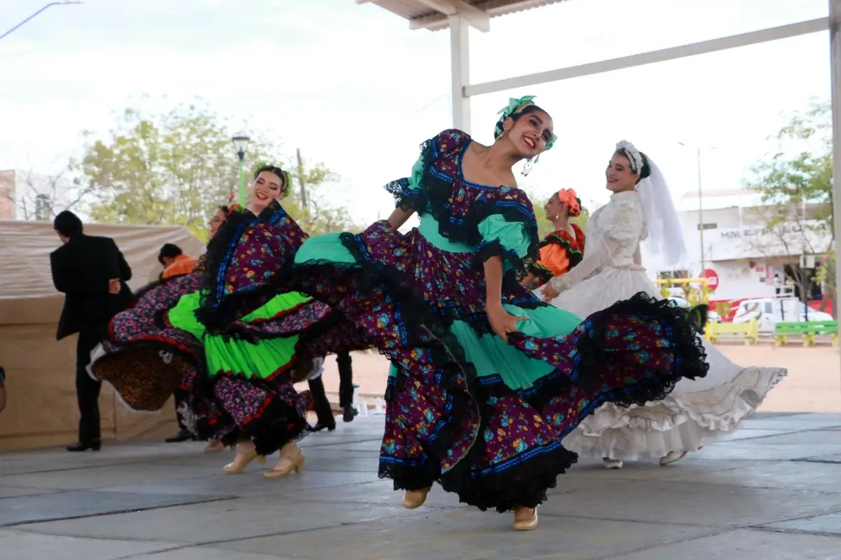 Gracias al ISIC y Parque Alegres IAP, la Compañía Folclórica Sinaloense llevó la esencia de nuestras fiestas a Colinas de la Rivera. / Imágenes cortesía del ISIC