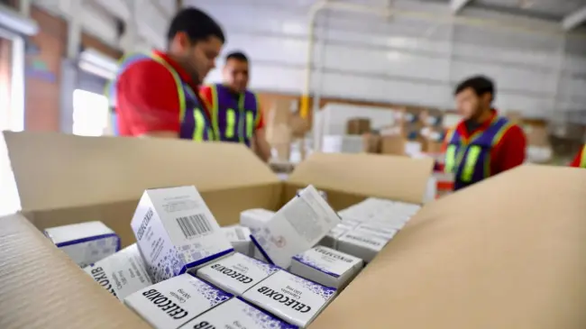 El gobierno de Sinaloa afirma que el abasto de medicamentos y la atención gratuita está garantizada.