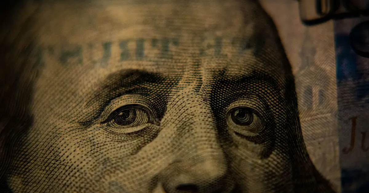 Precio del dólar hoy 7 de agosto de 2025: $16.60 la compra y $20.35 a la venta