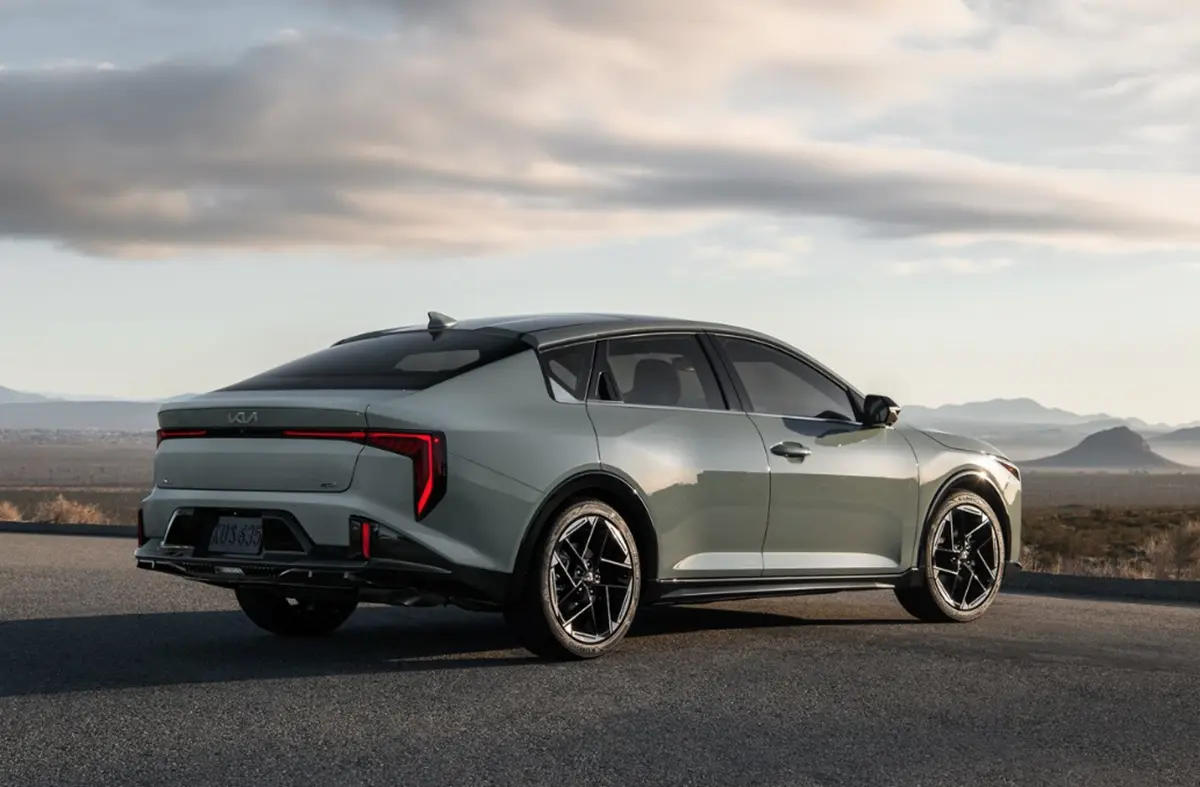 Sus principales competidores son el Jetta y el Sentra. Foto: KIA