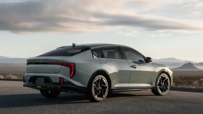 Sus principales competidores son el Jetta y el Sentra. Foto: KIA