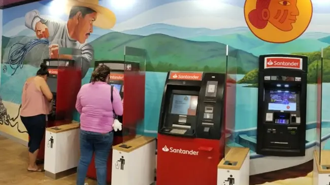 Estos son los detalles acerca de los días que los bancos no abren en Semana Santa. Foto: Unsplash.