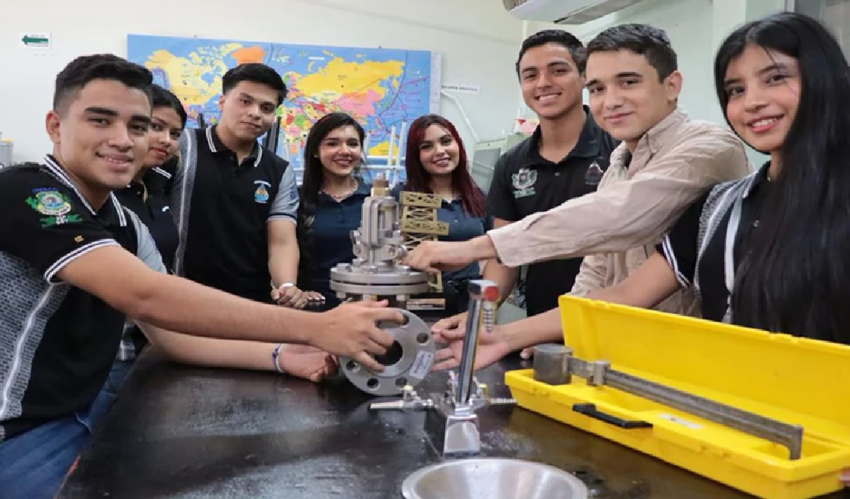 Aquí te decimos las fechas y requisitos para la beca. Foto: Gobierno del Estado de Veracruz