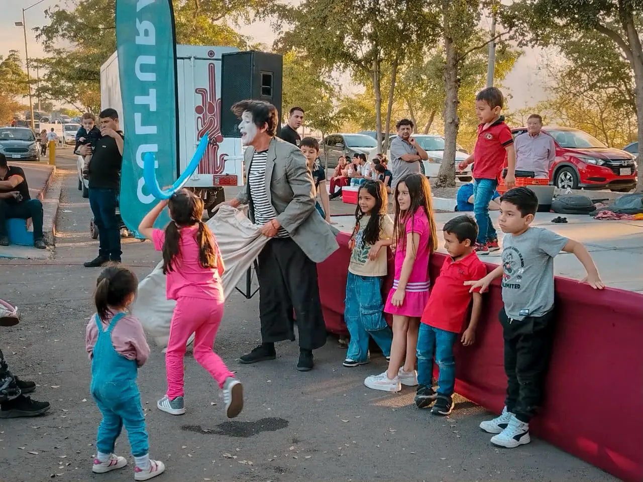 Espectáculos gratuitos para toda la familia en Itiner-Arte del IMCC en el Parque Culiacán 87.